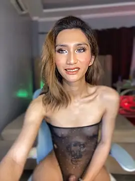 Snapshot of SpiffyFuchsia69 chatting on 10-19-25, 05:13 SpiffyFuchsia69 online show from 10-19-25, 05:13