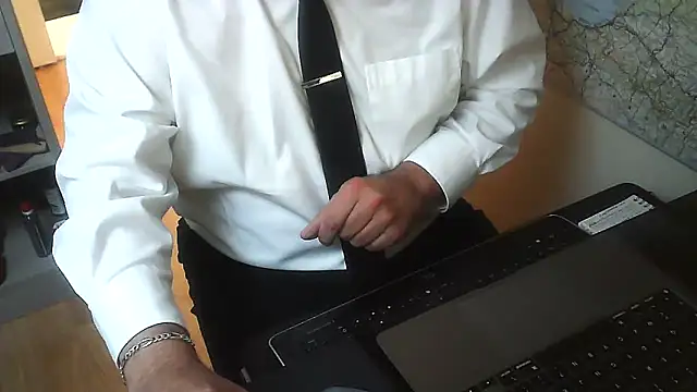 Snapshot of DUDURA@xh chatting on 12-04-24, 01:09 DUDURAxh online show from 12-04-24, 01:09