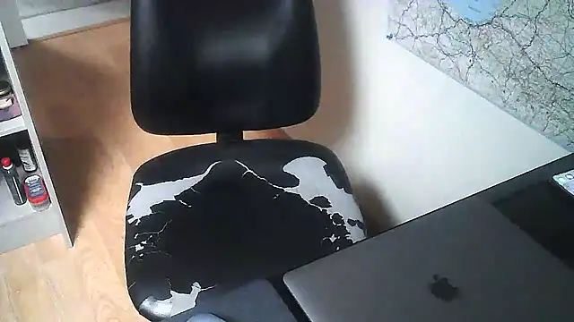 Snapshot of DUDURA@xh chatting on 02-10-25, 02:16 DUDURAxh online show from 02-10-25, 02:16