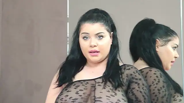 Snapshot of BustyMadison chatting on 03-20-25, 12:32 BustyMadison online show from 03-20-25, 12:32