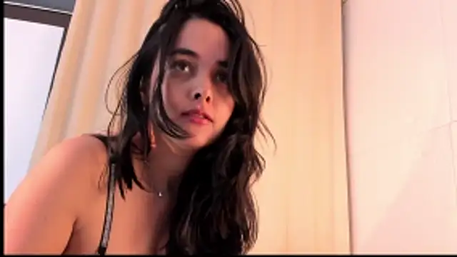 Snapshot of miss_alhy chatting on 04-09-26, 01:49 miss alhy online show from 04-09-26, 01:49
