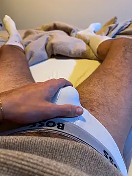 Snapshot of Zacaria25 chatting on 12-02-25, 08:04 Zacaria25 online show from 12-02-25, 08:04