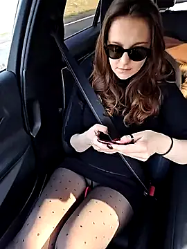 Tinas5 online show from 03-04-26, 07:58