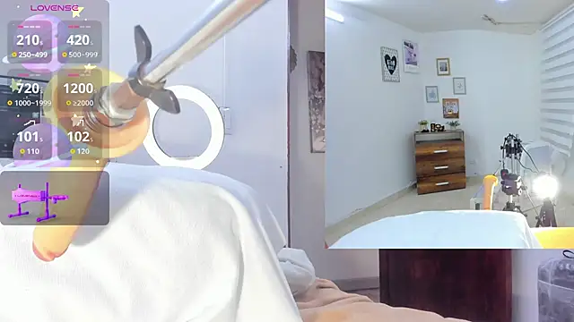 sofi velez online show from 09-23-25, 05:16