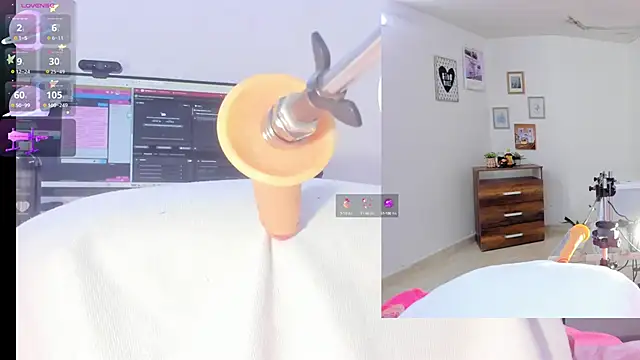 sofi velez online show from 10-01-25, 05:19