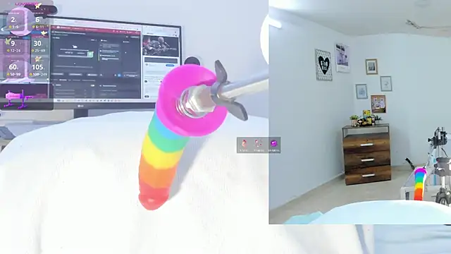 sofi velez online show from 10-04-25, 05:22