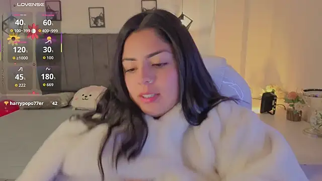 Snapshot of Catalinaa_martinez chatting on 11-09-25, 10:24 Catalinaa martinez online show from 11-09-25, 10:24