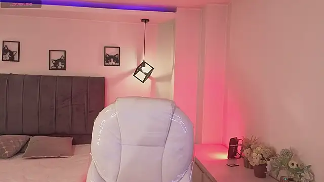 Snapshot of Catalinaa_martinez chatting on 11-19-25, 03:17 Catalinaa martinez online show from 11-19-25, 03:17