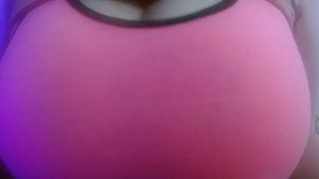 Snapshot of AnnyelinnaLove chatting on 09-19-25, 11:16 AnnyelinnaLove online show from 09-19-25, 11:16