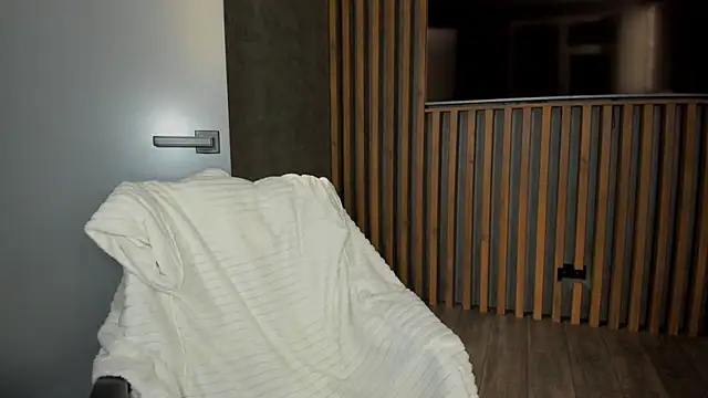 Kimmy sunn online show from 10-19-25, 03:34