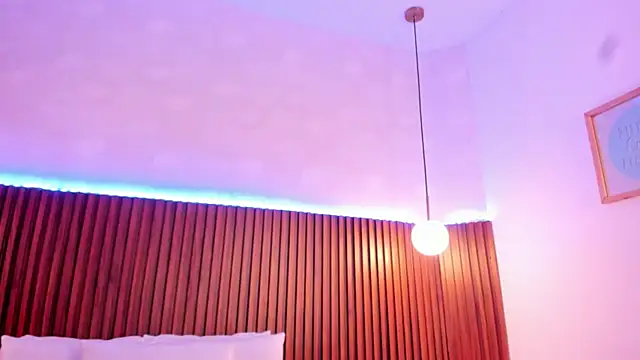 sofia castrillon online show from 10-12-25, 12:26