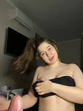 Snapshot of HornyGirlH chatting on 01-10-25, 05:05 HornyGirlH online show from 01-10-25, 05:05