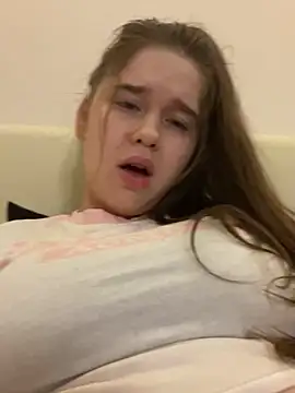 Snapshot of HornyGirlH chatting on 03-01-25, 10:21 HornyGirlH online show from 03-01-25, 10:21