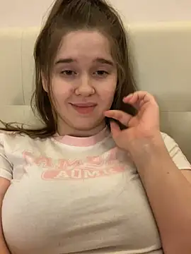 Snapshot of HornyGirlH chatting on 03-06-25, 12:54 HornyGirlH online show from 03-06-25, 12:54