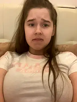 Snapshot of HornyGirlH chatting on 10-03-25, 10:18 HornyGirlH online show from 10-03-25, 10:18