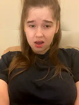 Snapshot of HornyGirlH chatting on 10-30-25, 01:29 HornyGirlH online show from 10-30-25, 01:29