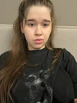 HornyGirlH online show from 04-19-26, 04:34