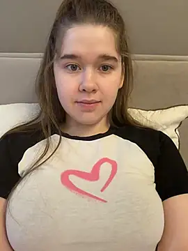 HornyGirlH online show from 04-24-26, 03:42