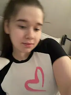 HornyGirlH online show from 04-26-26, 03:15