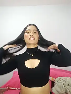 Snapshot of iamemmablake chatting on 02-20-26, 01:35 iamemmablake online show from 02-20-26, 01:35