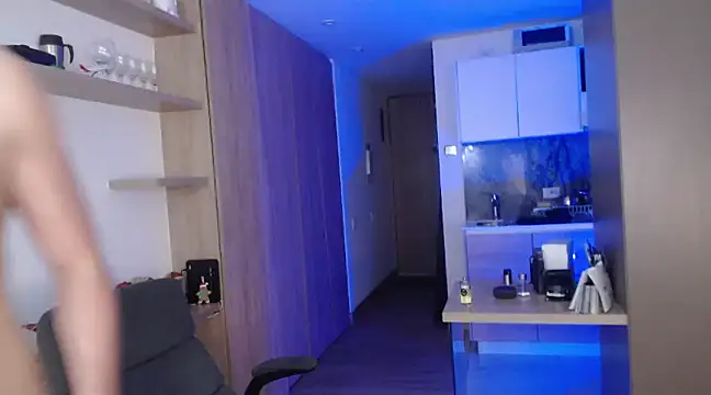 Snapshot of bradley_muscle chatting on 01-01-25, 07:52 bradley muscle online show from 01-01-25, 07:52