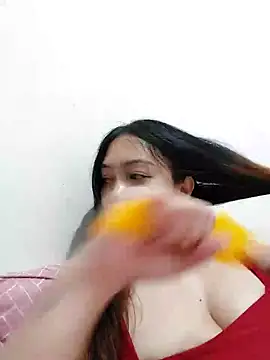 Snapshot of MissKitty31 chatting on 12-12-24, 01:49 MissKitty31 online show from 12-12-24, 01:49