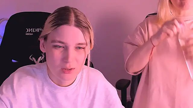 hotblonds online show from 01-05-25, 06:35