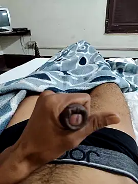 Snapshot of Ronykhatri chatting on 12-19-25, 01:18 Ronykhatri online show from 12-19-25, 01:18