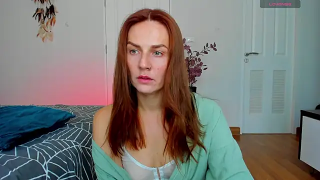 BritneyHall online show from 01-22-25, 05:16