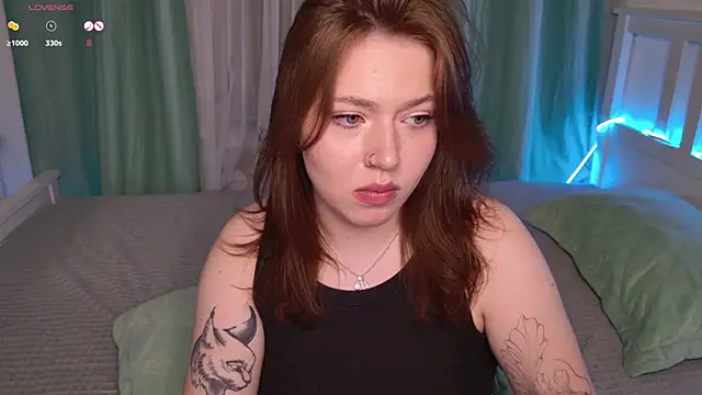 Snapshot of Evahadson chatting on 03-09-25, 11:03 Evahadson online show from 03-09-25, 11:03