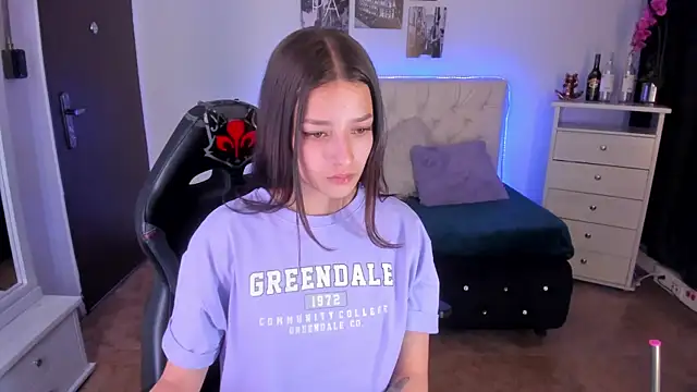 Snapshot of Amaia_Daniells chatting on 01-15-25, 02:49 Amaia Daniells online show from 01-15-25, 02:49