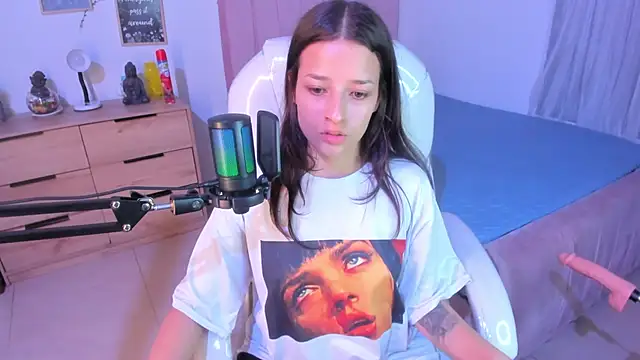 Snapshot of Amaia_Daniells chatting on 02-05-25, 03:45 Amaia Daniells online show from 02-05-25, 03:45