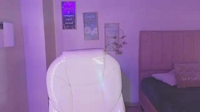 Snapshot of Amaia_Daniells chatting on 09-20-25, 03:51 Amaia Daniells online show from 09-20-25, 03:51