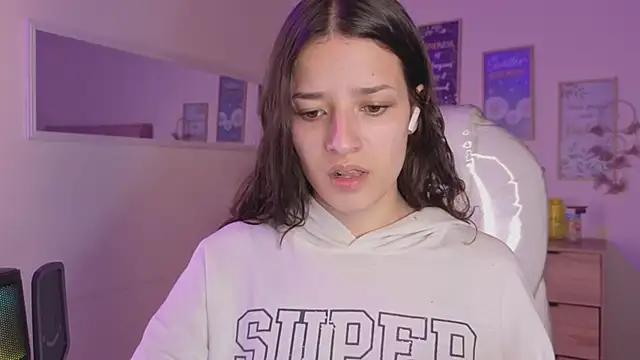 Snapshot of Amaia_Daniells chatting on 10-17-25, 03:53 Amaia Daniells online show from 10-17-25, 03:53