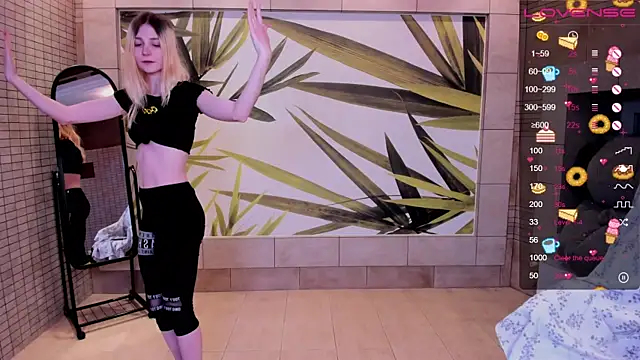 Snapshot of fleximona chatting on 01-18-26, 10:13 fleximona online show from 01-18-26, 10:13