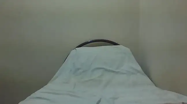 Snapshot of Annerae chatting on 12-29-24, 03:35 Annerae online show from 12-29-24, 03:35