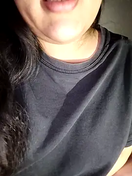 Snapshot of Annerae chatting on 11-03-25, 05:47 Annerae online show from 11-03-25, 05:47