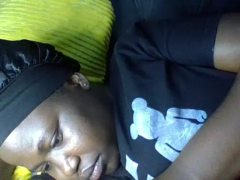 cute-marianna online show from 10-13-25, 04:12