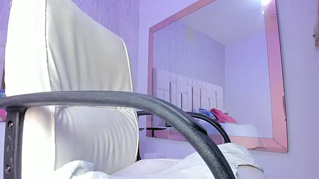 Meghan stonne  online show from 10-04-25, 07:01