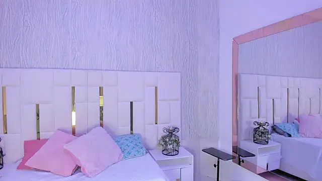 Meghan stonne  online show from 10-05-25, 07:01