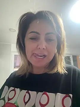 Snapshot of Emma_roqueen chatting on 12-08-24, 12:41 Emma roqueen online show from 12-08-24, 12:41