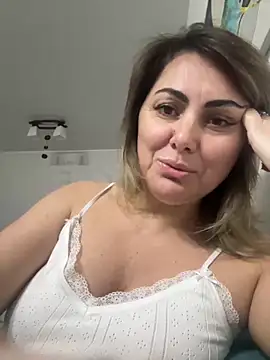 Snapshot of Emma_roqueen chatting on 01-07-25, 10:30 Emma roqueen online show from 01-07-25, 10:30