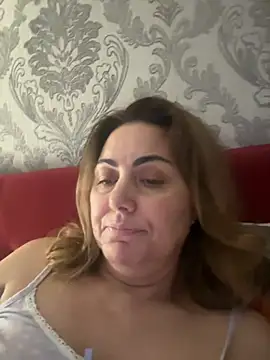 Snapshot of Emma_roqueen chatting on 05-21-26, 12:50 Emma roqueen online show from 05-21-26, 12:50