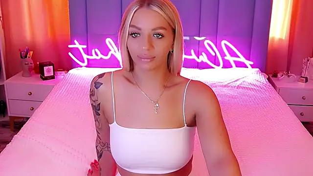 AllwaysHotJ online show from 12-26-24, 03:38