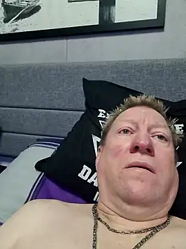 Snapshot of tomtom111111 chatting on 12-29-24, 12:34 tomtom111111 online show from 12-29-24, 12:34