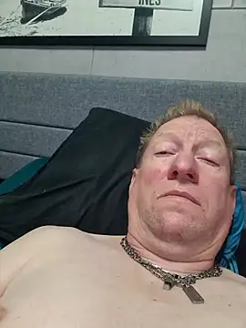 Snapshot of tomtom111111 chatting on 09-09-25, 03:55 tomtom111111 online show from 09-09-25, 03:55