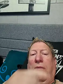 Snapshot of tomtom111111 chatting on 09-23-25, 06:55 tomtom111111 online show from 09-23-25, 06:55