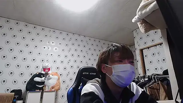 Snapshot of pychan chatting on 01-30-25, 11:44 pychan online show from 01-30-25, 11:44