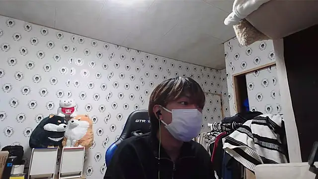 Snapshot of pychan chatting on 02-21-25, 10:39 pychan online show from 02-21-25, 10:39