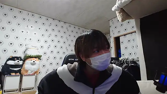 Snapshot of pychan chatting on 03-20-25, 12:43 pychan online show from 03-20-25, 12:43